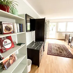 Am Auensee Mit Großer Terrasse, Grill Und Privat-parkplatz Apartment Leipzig